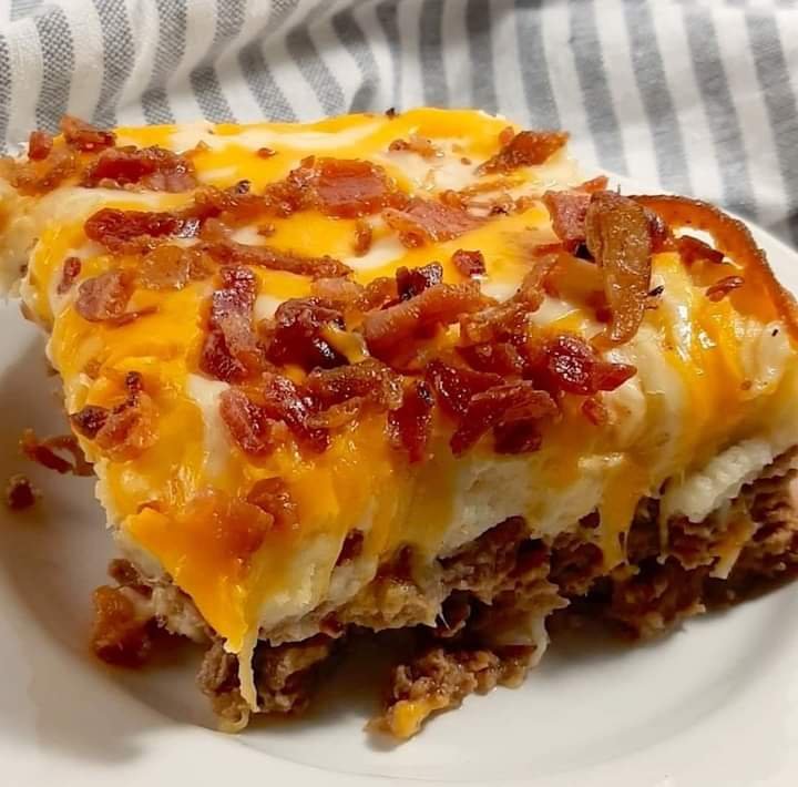 Cowboy Meatloaf and Potato Casserole 